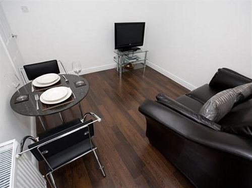 Aberdeen Serviced Apartments - Bloomfield Kültér fotó